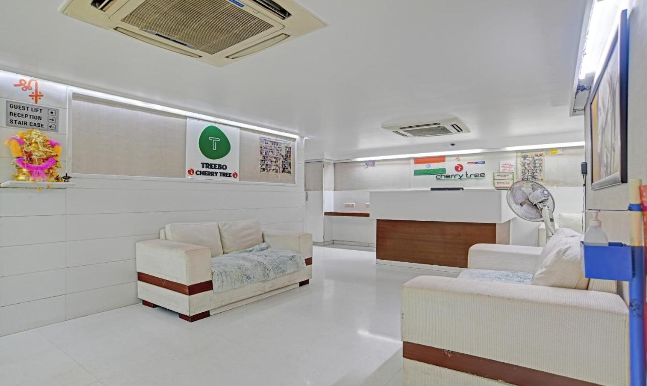 Treebo Cherry Tree Indore Extérieur photo